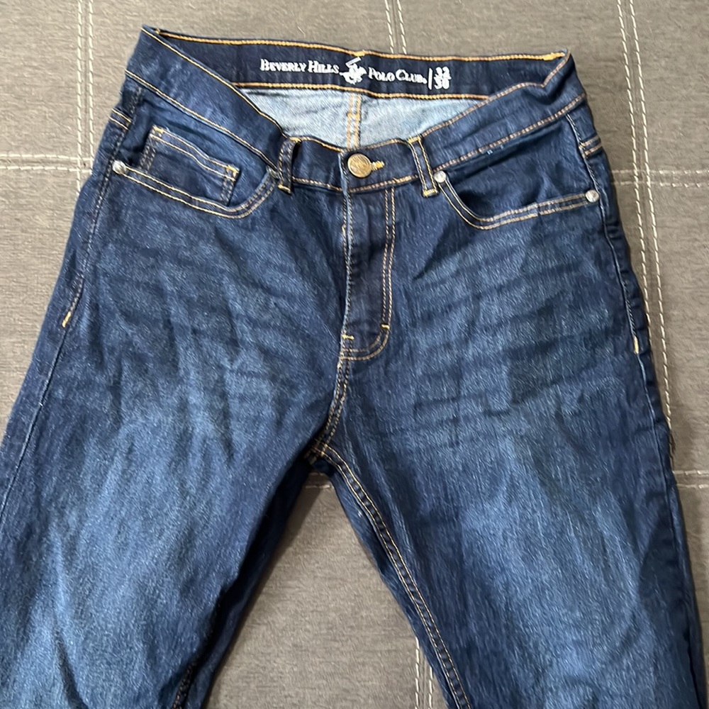 Blue Jeans - Picture 2 of 4